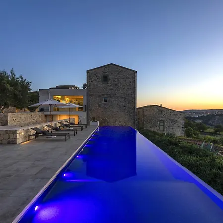 Corten House - Isulatravel Модика